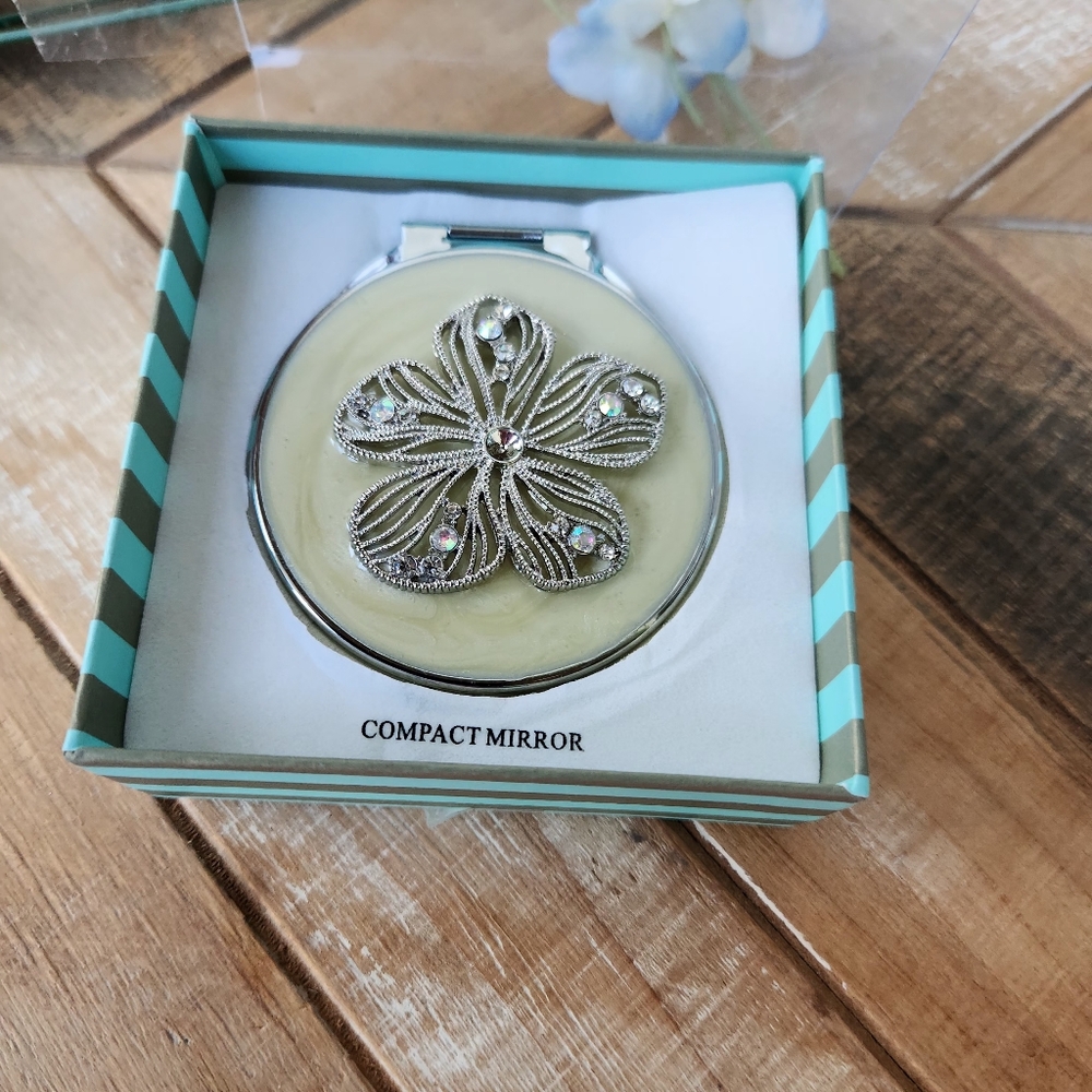 Spring Street Compact Mirror